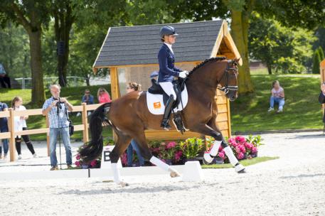 Adelinde Cornelissen and KWPN-horse Henkie